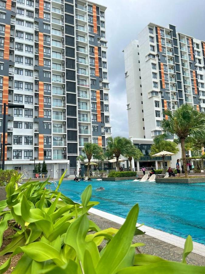 Timurbay By Irish Studio Suite Seaview Wifi Netflix Kuantan Exterior foto